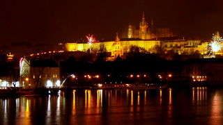 ヴァルタヴァ川越しに見るプラハ城が一番きれい！