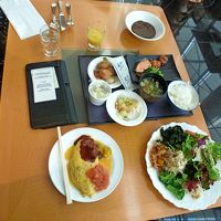 食べ過ぎて昼食食べなかった