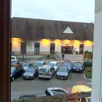 部屋から駅が見えます