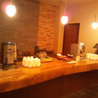 無料コーヒー、紅茶、天然水