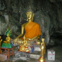 雰囲気のある洞窟です