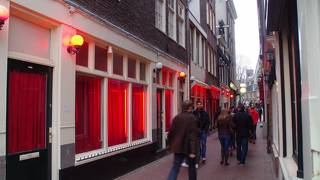 かなりびっくりしますが、文化の違いを垣間見るにはいいかも(^_^;)