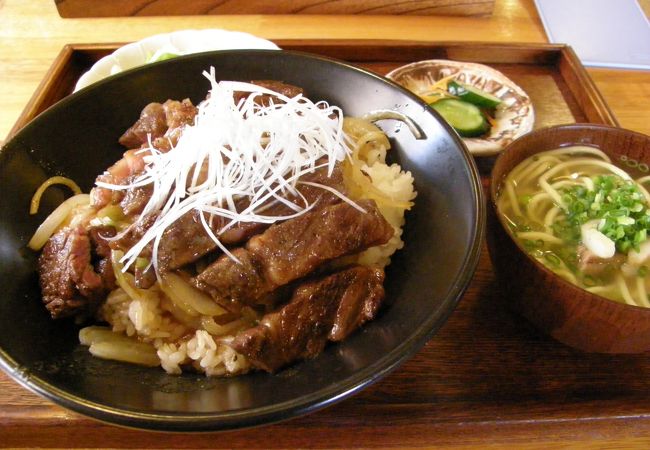 石垣牛のステーキ丼
