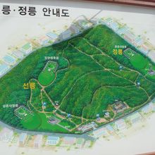 ソウルの地図でも、三角形のこの公園が確認できます
