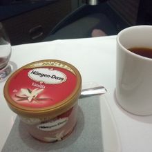 仁川−香港 CX411便　機内食・デザート