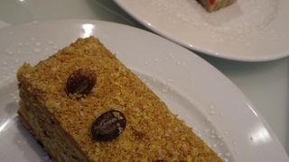 閑静な高級住宅街にある美味しいパン屋さん＠パリ16区