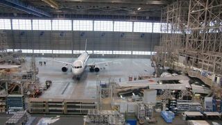 飛行機を間近で見れる、ＡＮＡ機体メンテナンスセンター