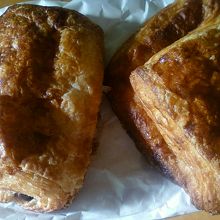 パンオショコラとりんごのパイ