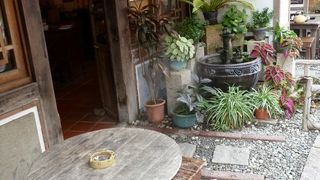 交通が不便だが昔の家並みが残り素敵なお店もいっぱい