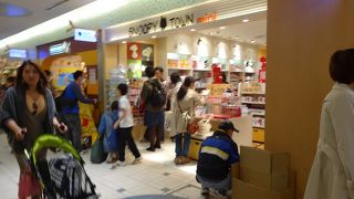 スヌーピーは昔から有名ですが、未だに人気があるようです。