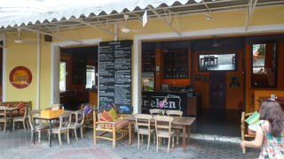 コンビニもあって便利だけど～