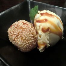 ゴマだんご＆アイス