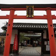 桓武天皇が建立し、奈良町周辺70余町の氏神様