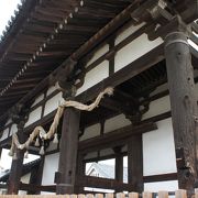 天平時代の東大寺の伽藍建築を想像できる唯一の遺構