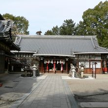 片埜神社（かたのじんじゃ）
