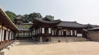 世界遺産・昌徳宮の東側、未亡人の住んだ質素なお屋敷