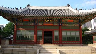 徳寿宮‘徳弘殿’王の謁見所