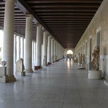 アタロスの柱廊博物館