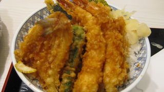 フードコートで天丼