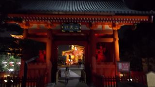 三色に変わるライトアップ綺麗でした。