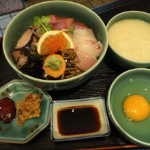 熊野路丼￥1350