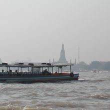 チャオプラヤー川の風景