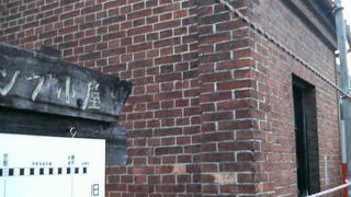 東海道本線の歴史を残すレンガ小屋