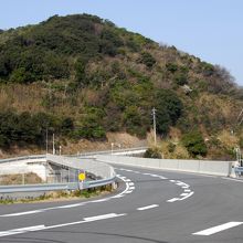 船越運河の完成で由良半島の西部は島になったの？