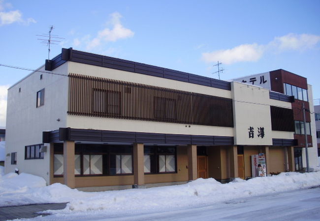 木古内駅前のレストラン