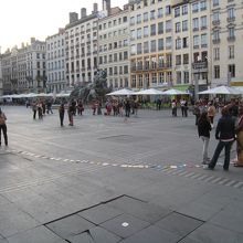 イベントをやってたりする場所のようです