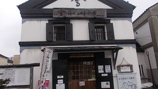 入口もお見逃しなく