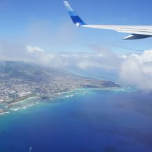 ホノルルが見えてきました