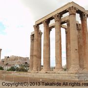 神殿とアドリアノス門、アクロポリスのセットの眺めは最高