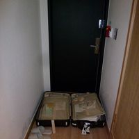 80Lのスーツケースもとりあえず広げられます