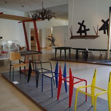 アール･ヌーボー調のインテリアも数多く展示されています