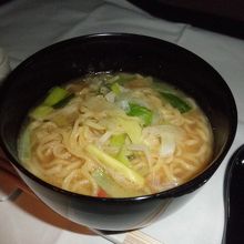 Ｆクラス　軽食（塩ラーメン）