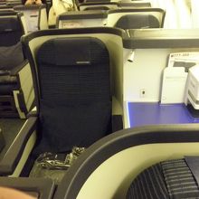 Cクラス　スタッガードシート