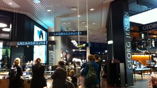 空港内施設がオシャレ。