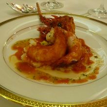 伊勢エビの濃厚なスープの後の伊勢エビ