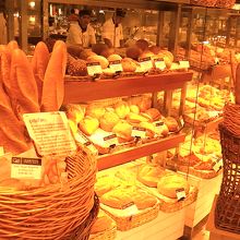 美味しそうなパンもいっぱい！