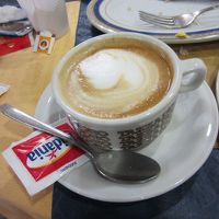 朝食でお願いしたカプチーノ