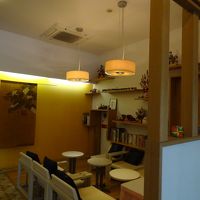 入って直ぐの待合室