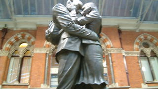 ユーロスターでパリに行けます♪