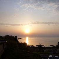 ロビーから見る日の出