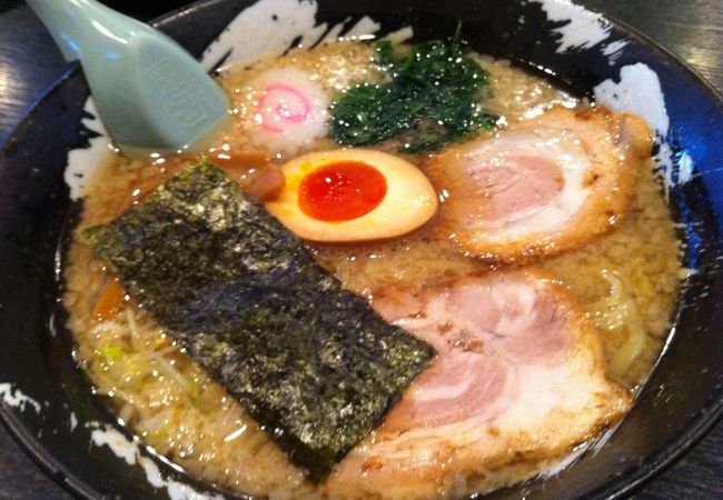 国道沿いの大型店