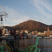 港から見た函館山も素敵やろ〜