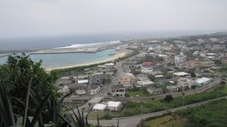 祖納の町を見下ろす展望台