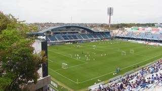 ピッチが近いスタジアム