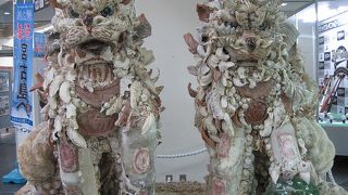 凛々しく美しいシーサーは宮古空港の守り神