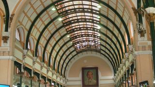 郵便局に見えない